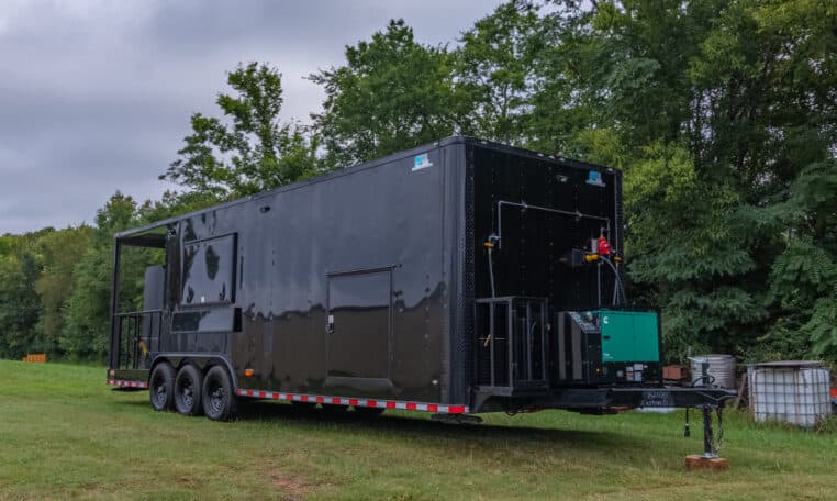 Custom food truck exterior - Professional build
